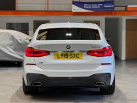 BMW 6 SERIES