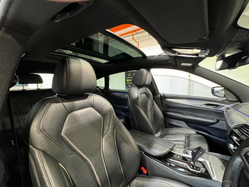 BMW 6 SERIES