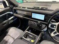 LAND ROVER DEFENDER 110