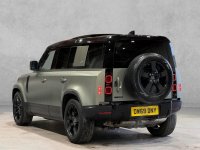 LAND ROVER DEFENDER 110