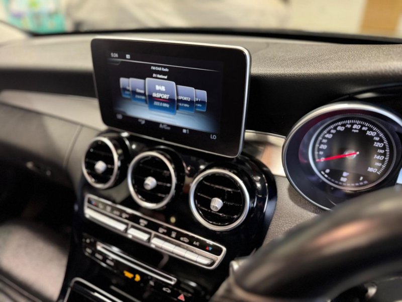 MERCEDES-BENZ C CLASS