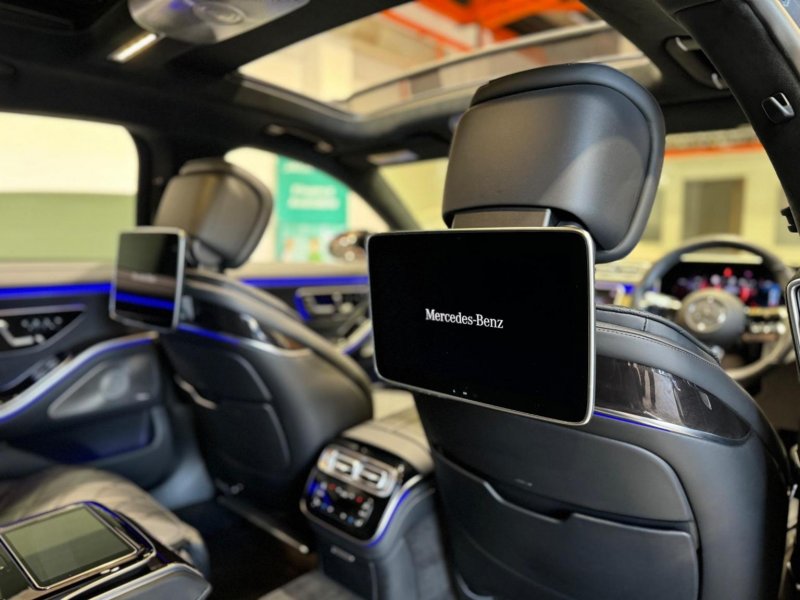 MERCEDES-BENZ S CLASS