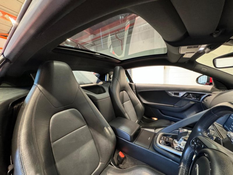 JAGUAR F-TYPE