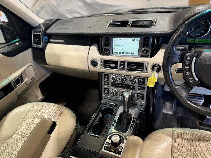 LAND ROVER RANGE ROVER