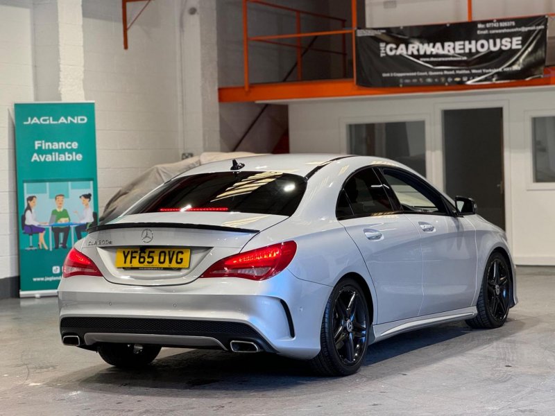 MERCEDES-BENZ CLA